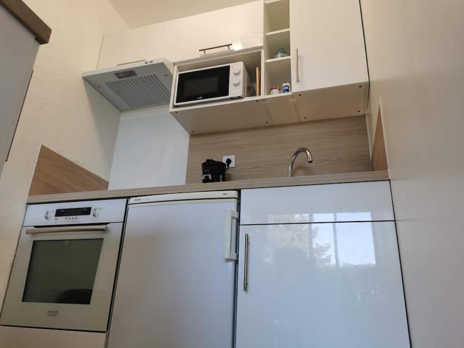 Appartement Acces Direct A La Plage Bernieres-sur-Mer ภายนอก รูปภาพ