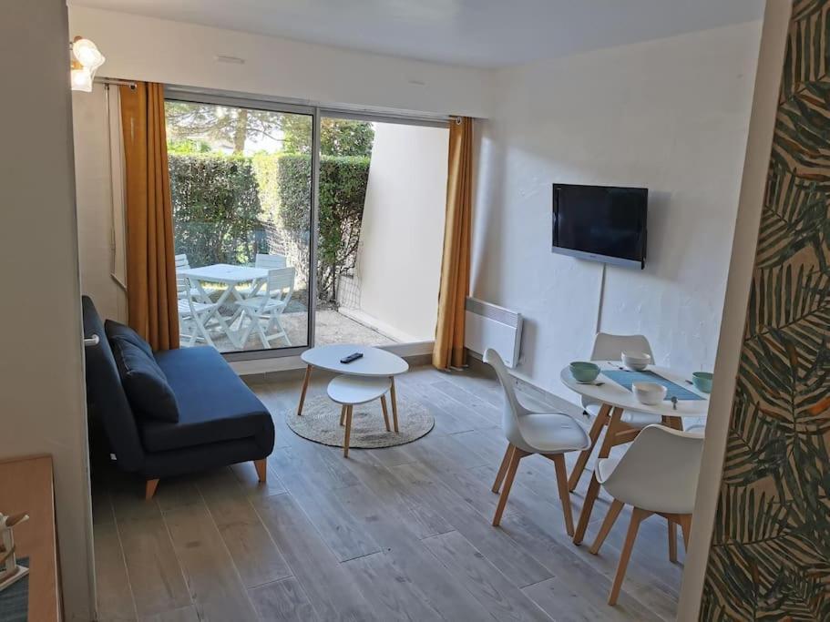 Appartement Acces Direct A La Plage Bernieres-sur-Mer ภายนอก รูปภาพ